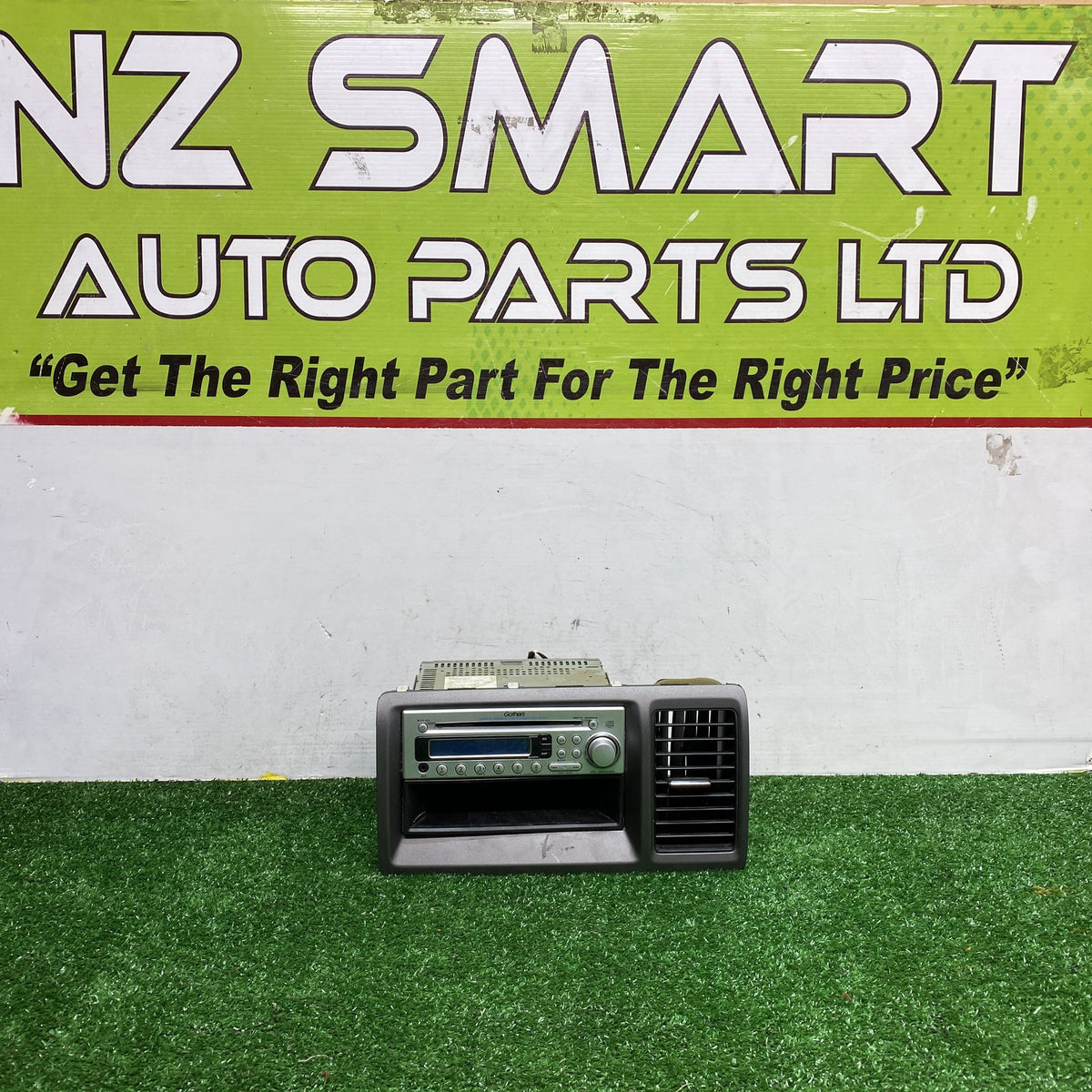 2007 Nissan Tiida - Stereo Head Unit PN: See photos