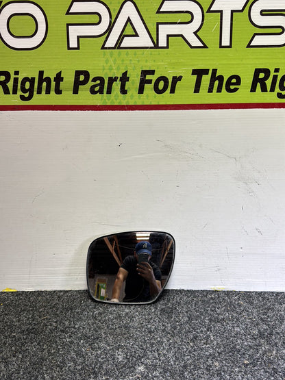 2007 Mazda MPV - Left Door Mirror Glass