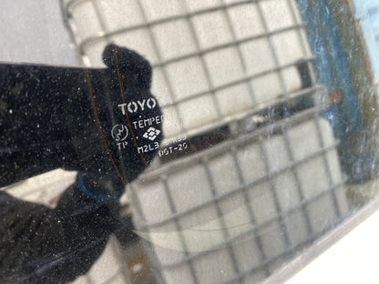 2007 Toyota Voxy AZR60- Dismantling For Parts