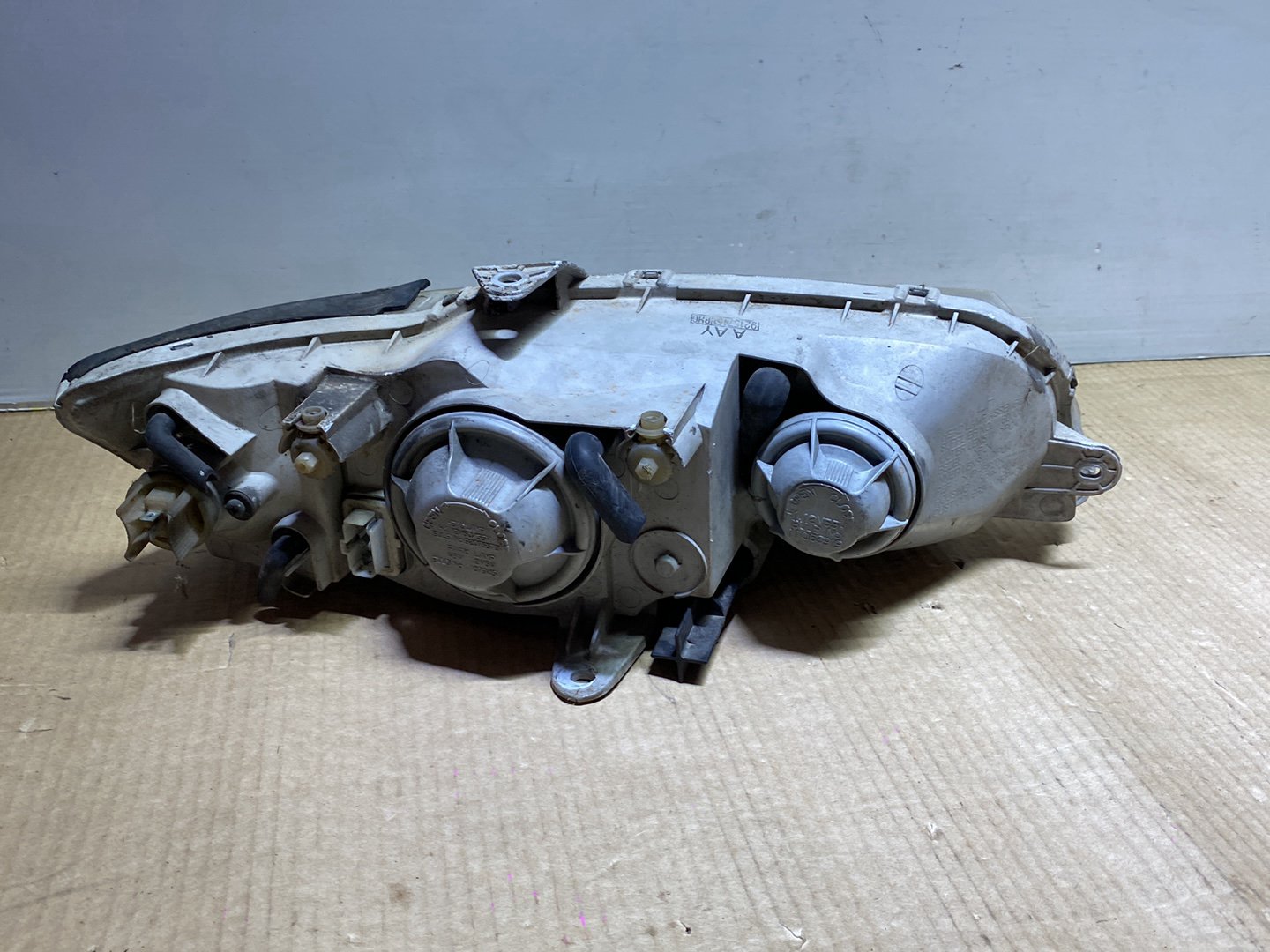 2004 Holden Commodore VY - Left Headlight