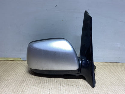 2006 Toyota Ipsum ACM21 - Right Door Mirror PN: 5 wires