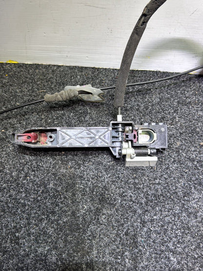 2013 Nissan Qashqai - Left Front Door Exterior Handle