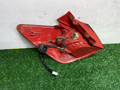 2002 Used Toyota Caldina - Right Taillight PN: 21-57