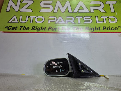2003 Nissan Stagea- Left Door Mirror PN: 5 wires