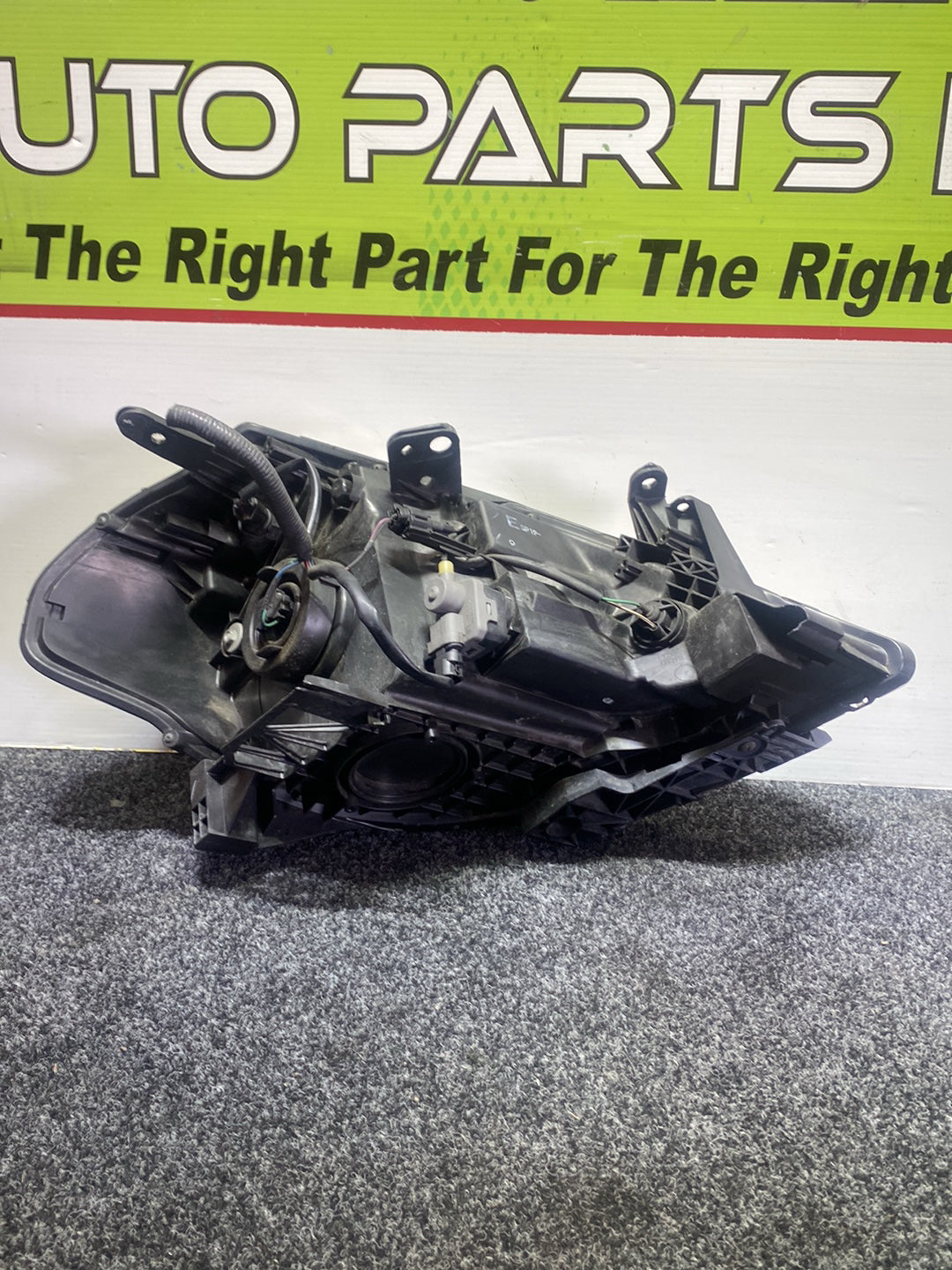 Nissan Tiida - Left Headlight PN: P4278