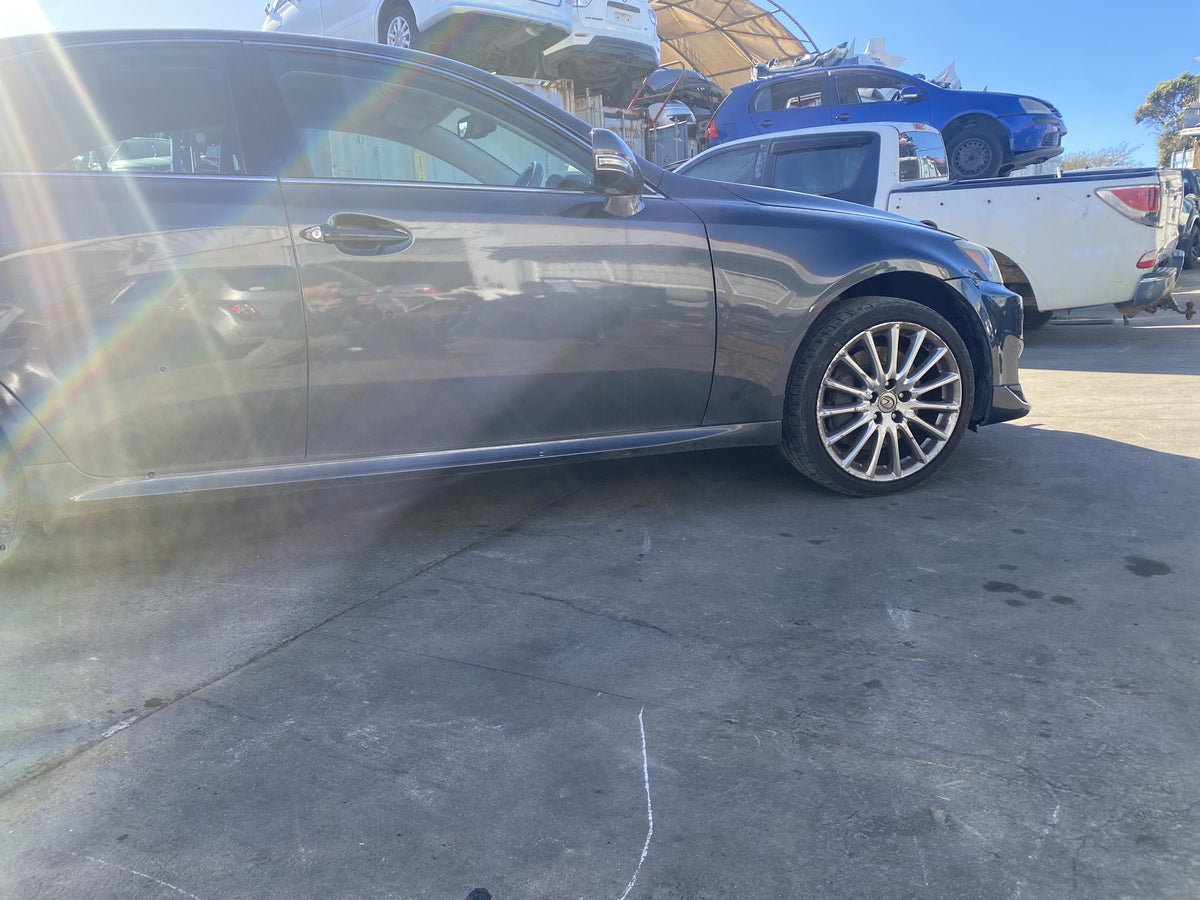 2011 Lexus IS350  Dismantling For Parts