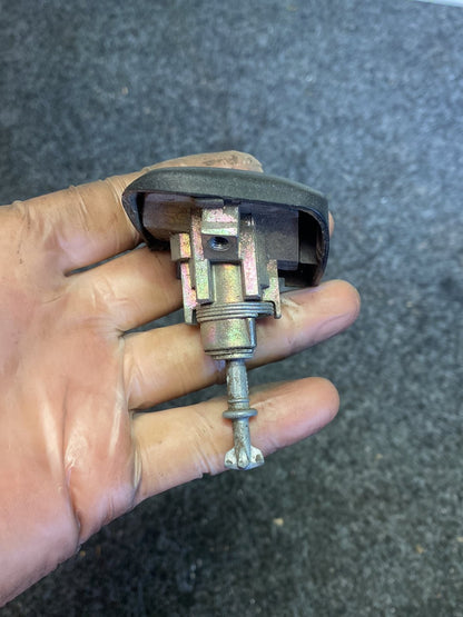 2013 Toyota Hiace - Right Front Door Lock Barrel