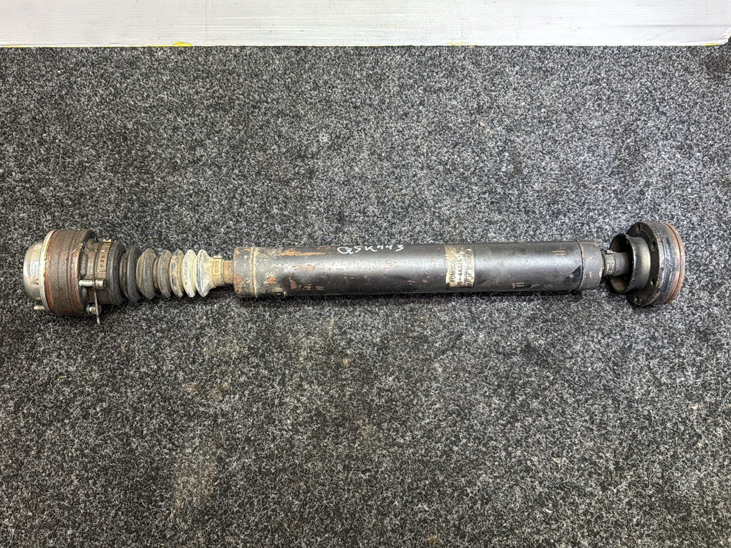 2013 Ford Ranger- Driveshaft/Mid Shaft PN: AB39-4A376-AC