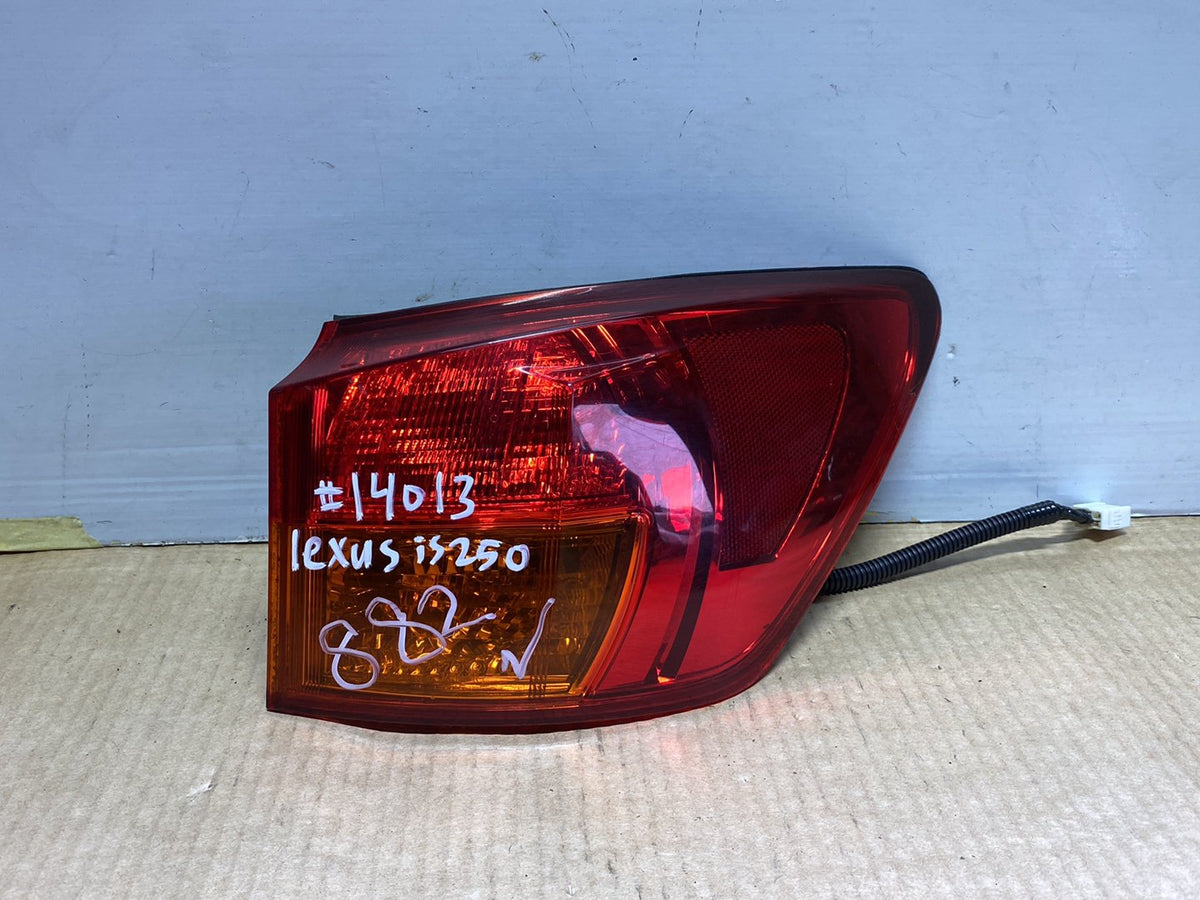 2006 Lexus IS250 GSE20 - Right Taillight PN: ICHIKOH 53-40