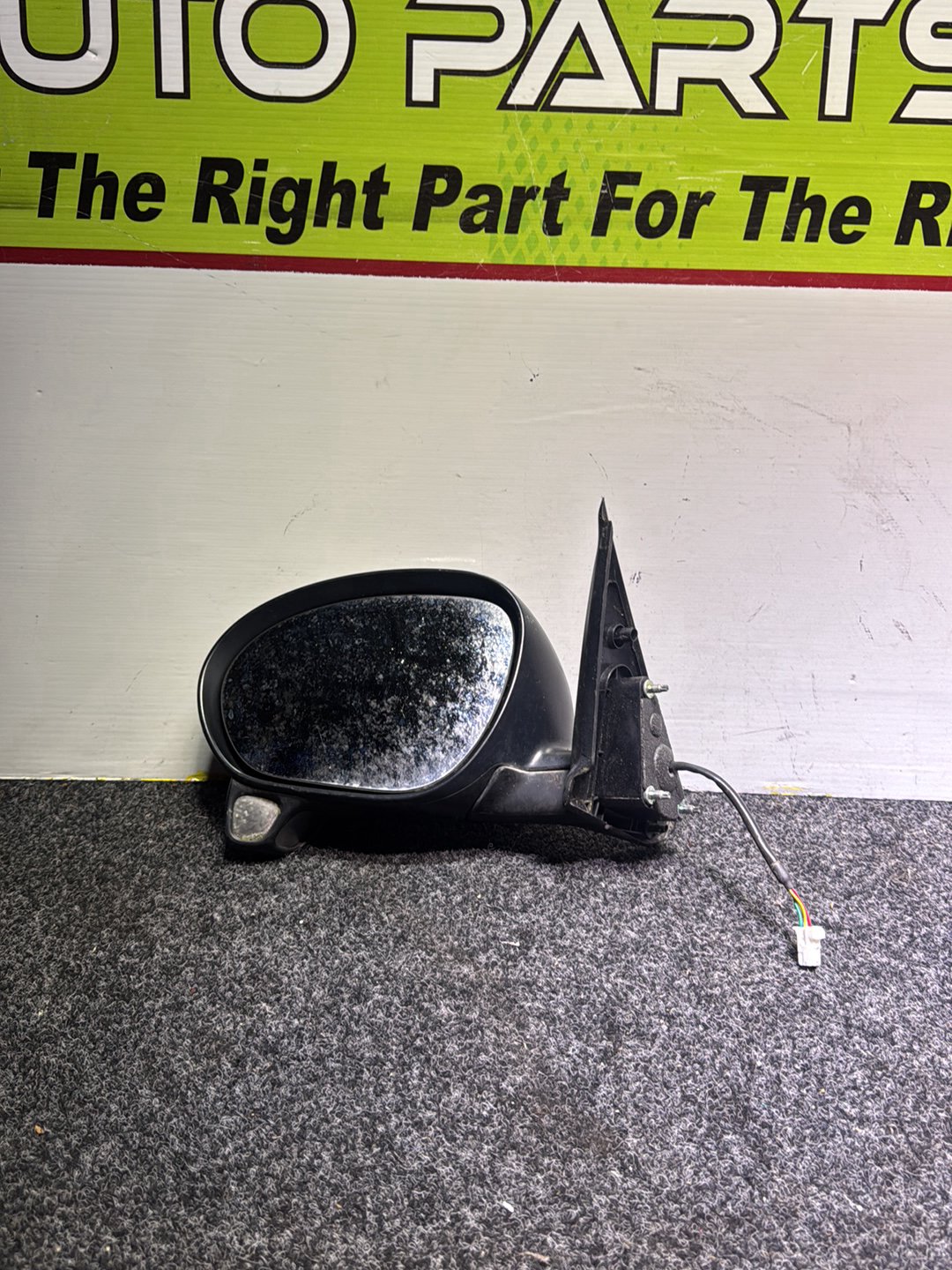 2011 Nissan Juke I F15 F15 - Left Door Mirror PN: 5 wires