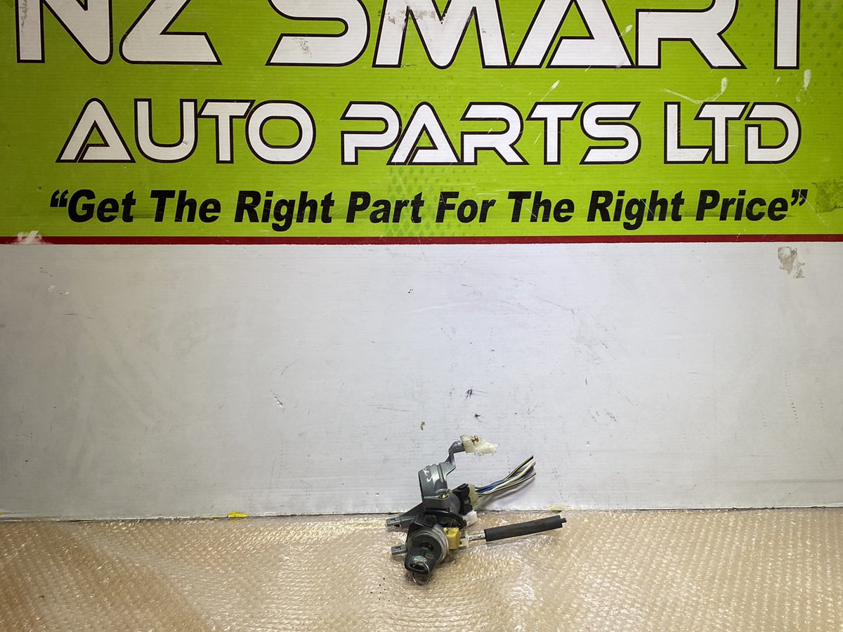 2004 Mitsubishi Lancer - Ignition With Key PN: see photos