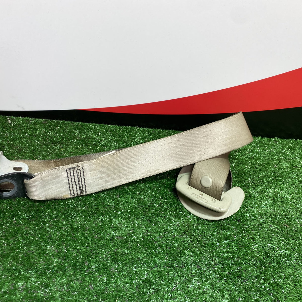 2006 Used Toyota Estima - Right Front Seat Belt PN: 7321028320E0