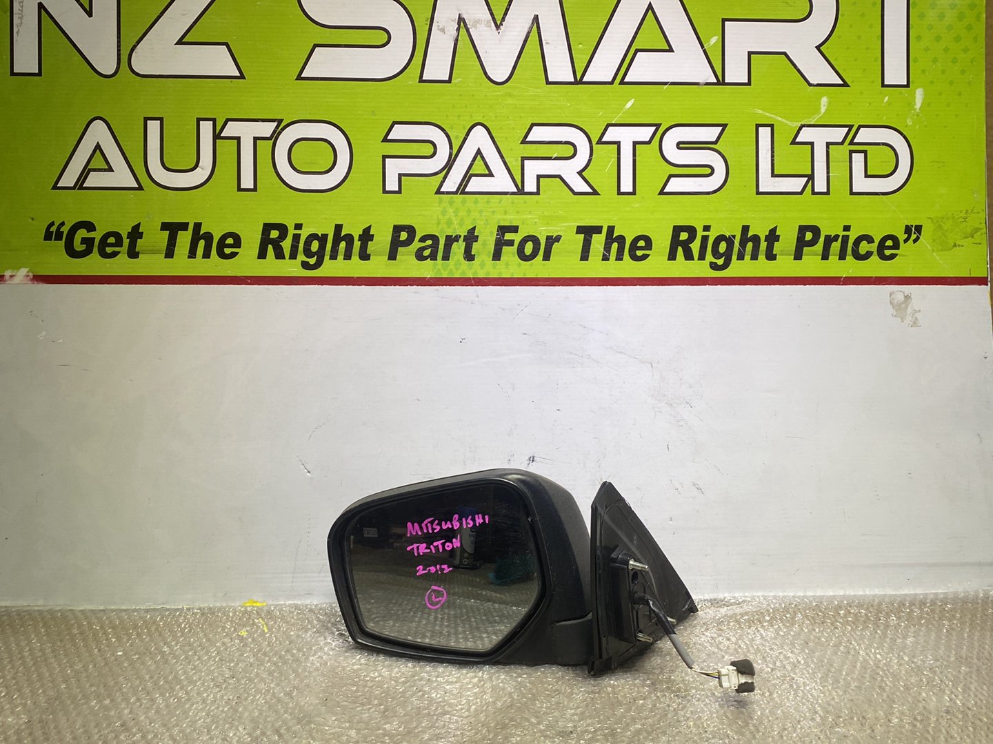 2012 Mitsubishi Triton- Left Door Mirror PN: 3 wires