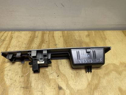2007 Nissan Tiida C11 - Left Front Window Switch