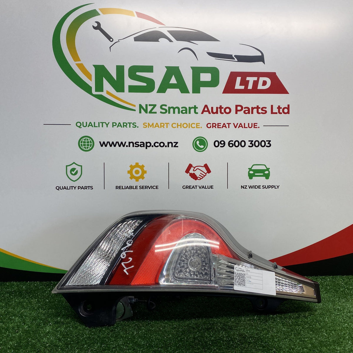2017 Used Toyota Aqua NHP10 - Left Taillight PN: STANLEY 52-309