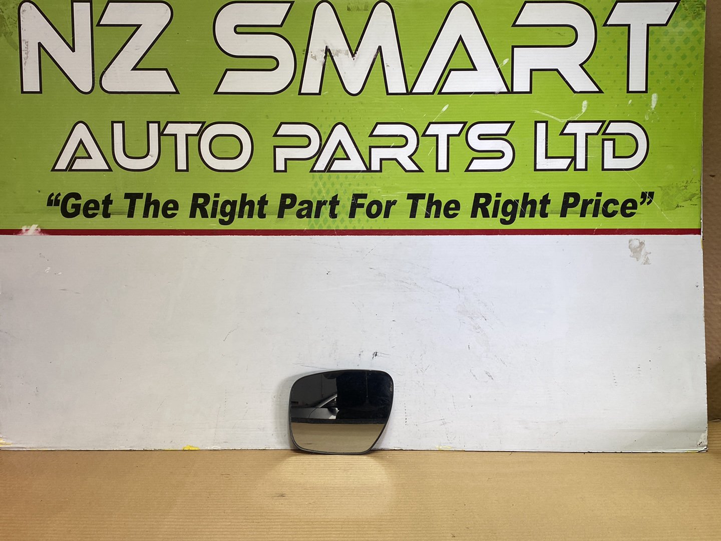 2008 Mazda Premacy- Left Door Mirror Glass PN: