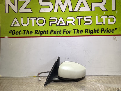 2009 Nissan Skyline- Left Door Mirror PN: 17 wires