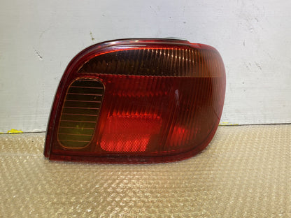 2002 Used Toyota Vitz - Right Taillight PN: 8155052130