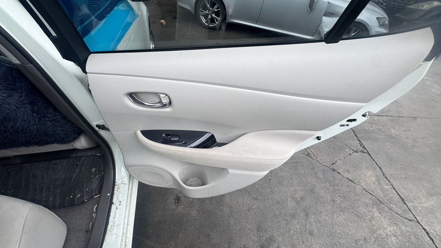 2011 Nissan Leaf ZE0 Dismantling For Parts