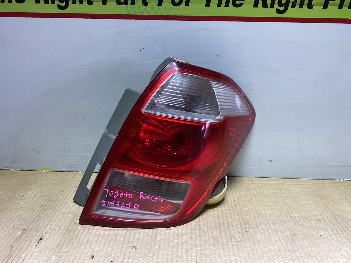 2007 Used Toyota Ractis - Right Taillight PN: Koito 52-159