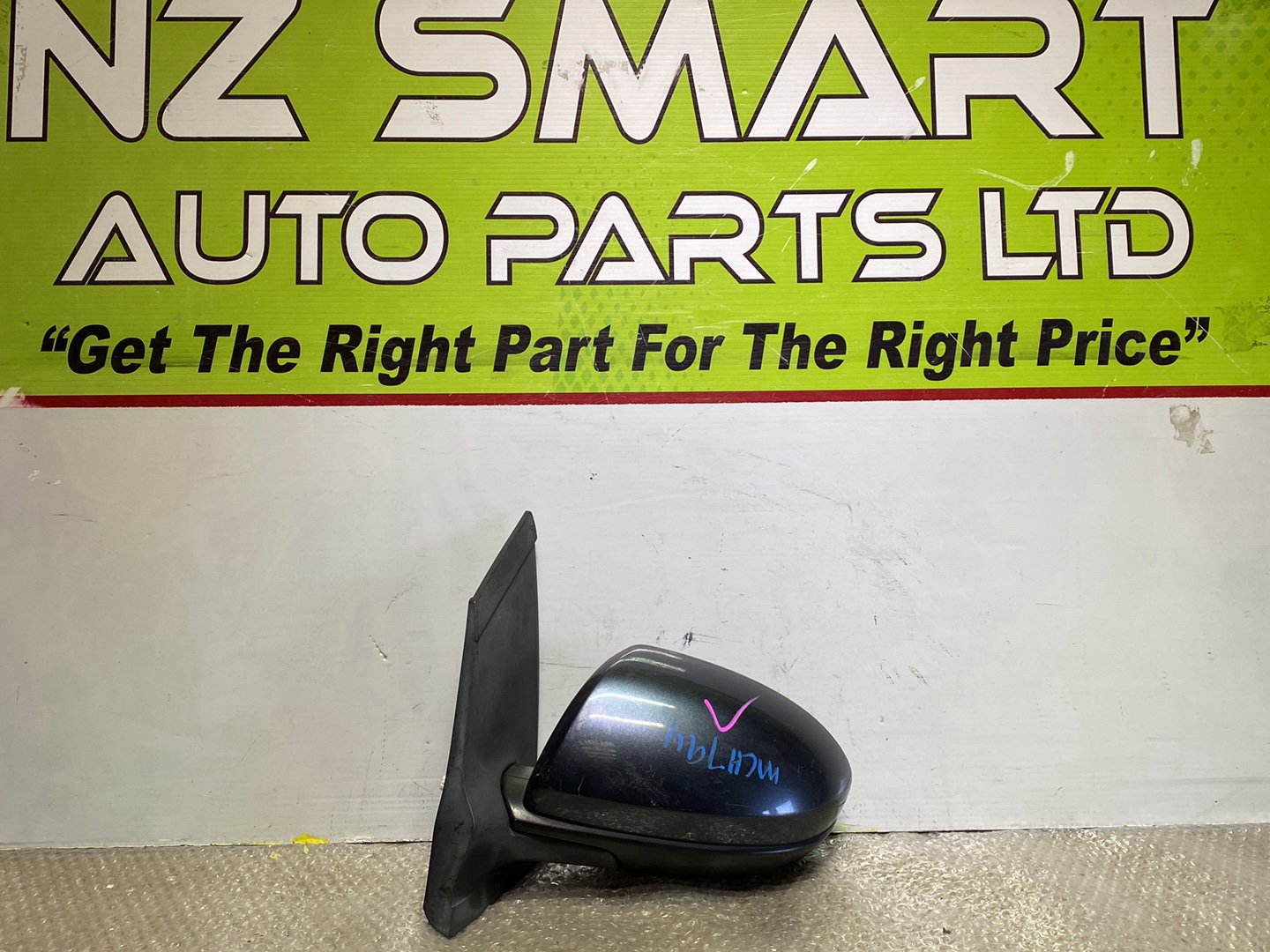 2009 Mazda Demio- Left Door Mirror PN: 5 wires