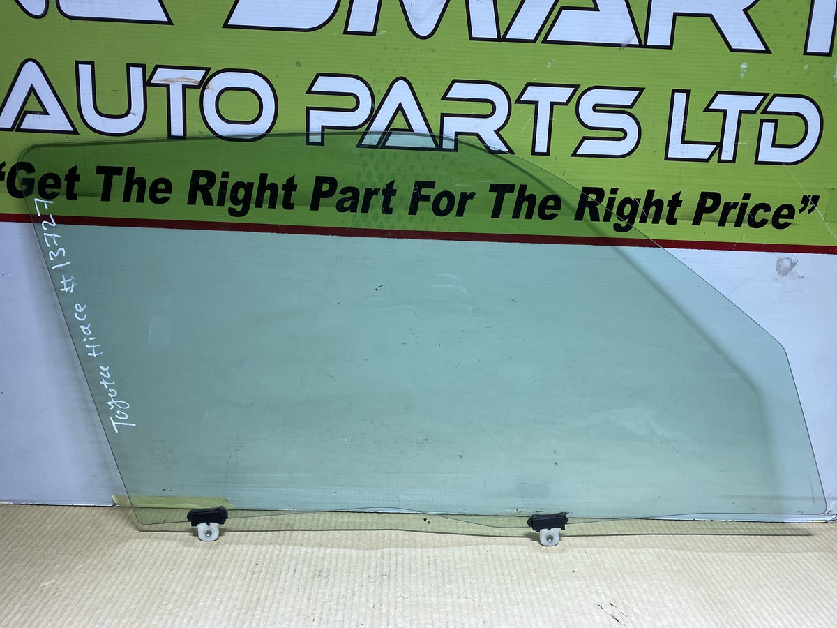 2007 Used Toyota Hiace TRH200 - Right Front Door Glass