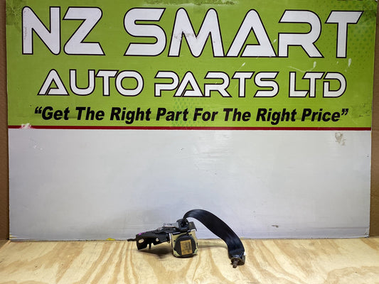 2005 Mazda Axela BK5P - Left Front Seat Belt