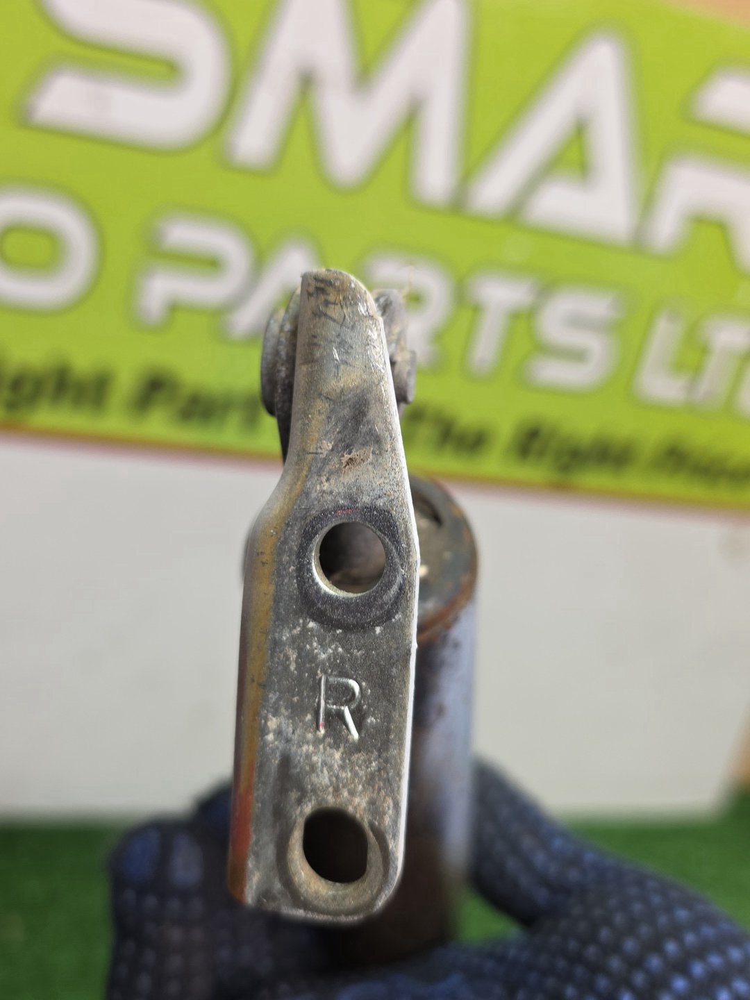 1990 Used Toyota Corolla RZH102-8000415 - Right Tailgate Strut PN: