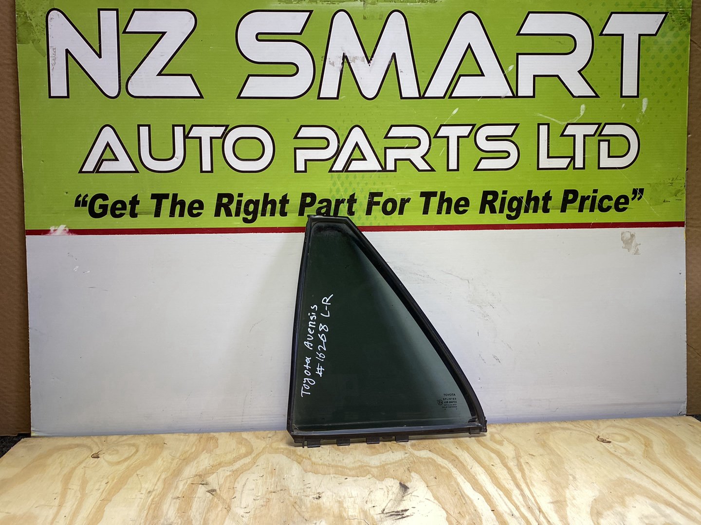 2005 Toyota Avensis AZT250 - Left Rear Quarter Door Glass