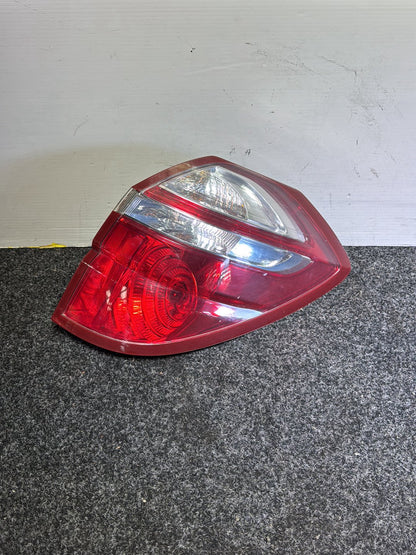 2006 Subaru Legacy - Right Taillight