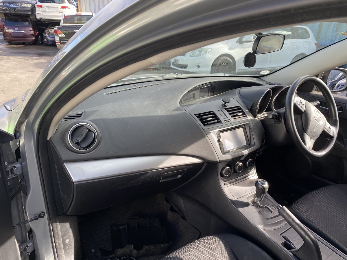 2011 Mazda Axela BLFFW  Dismantling For Parts