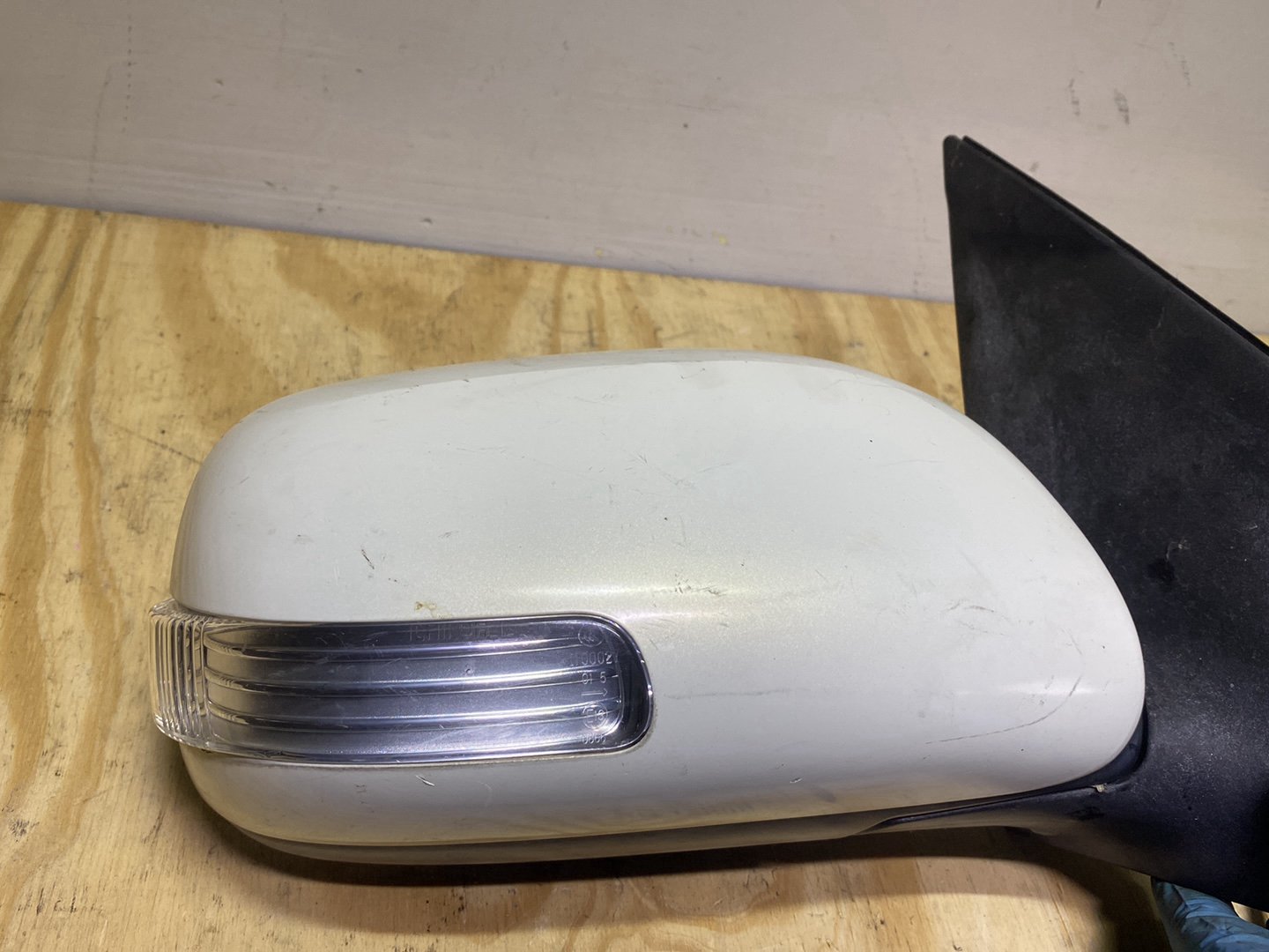 2008 Toyota Passo QNC10 - Right Door Mirror PN: 7 wires