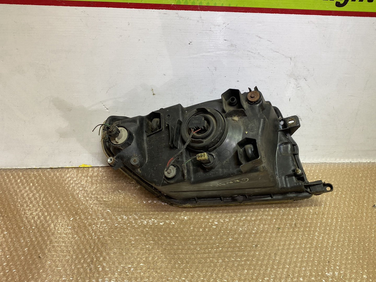 2002 Mitsubishi Pajero - Left Headlight PN: MR414929