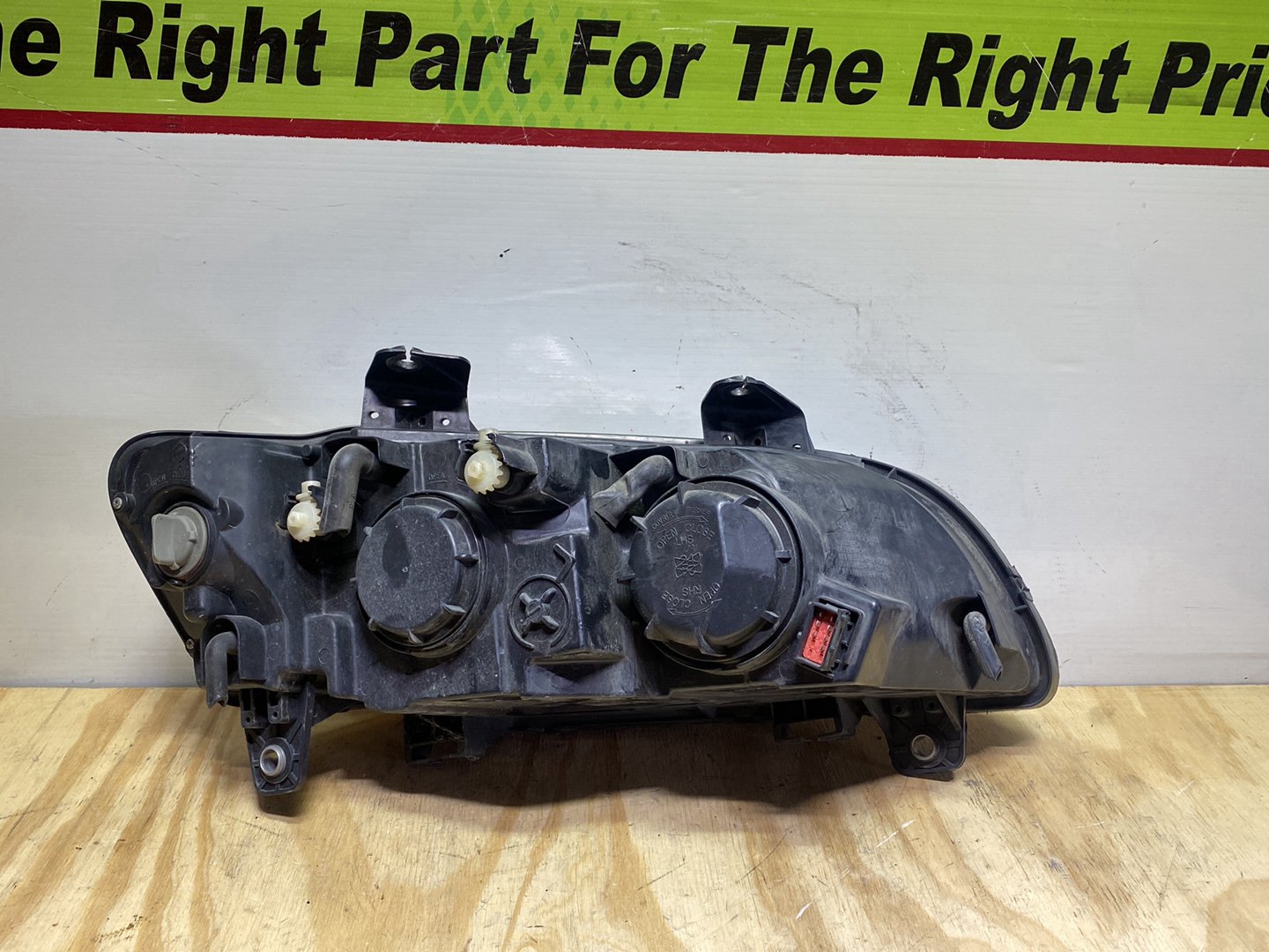 2010 Holden Commodore - Left Headlight