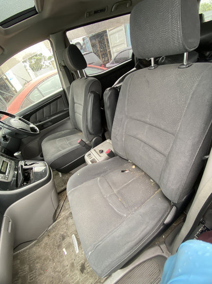 2005 Toyota Alphard ANH10 Dismantling For Parts