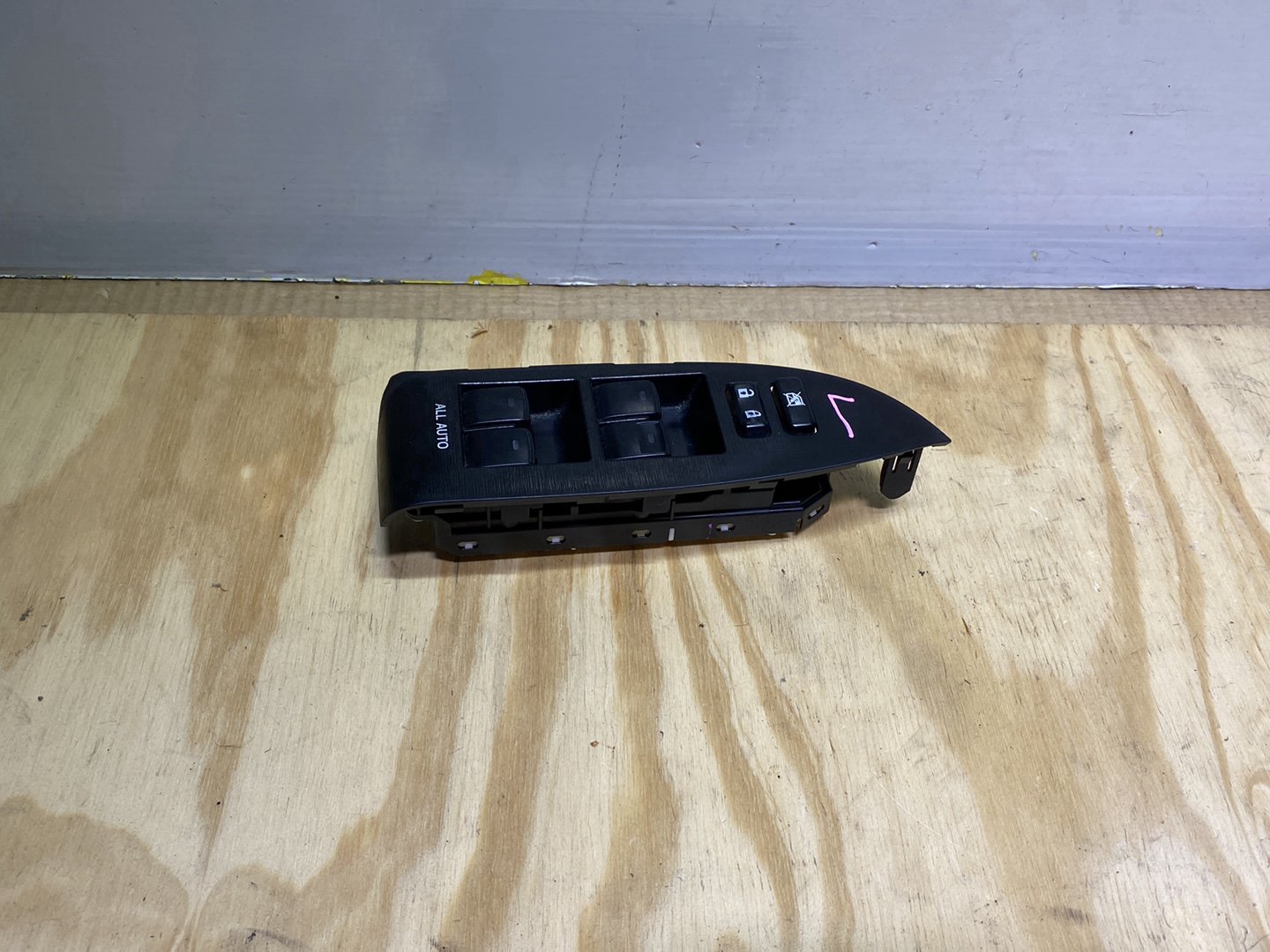 2015 Toyota Prius ZVW30 - Master Power Window Switch