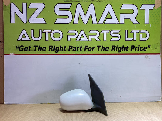 2007 Nissan Note E11 - Right Door Mirror PN: 5 wires