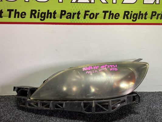 2004 Mazda Axela BK - Left Headlight Auto Adjust/ Hid Type/ P2951