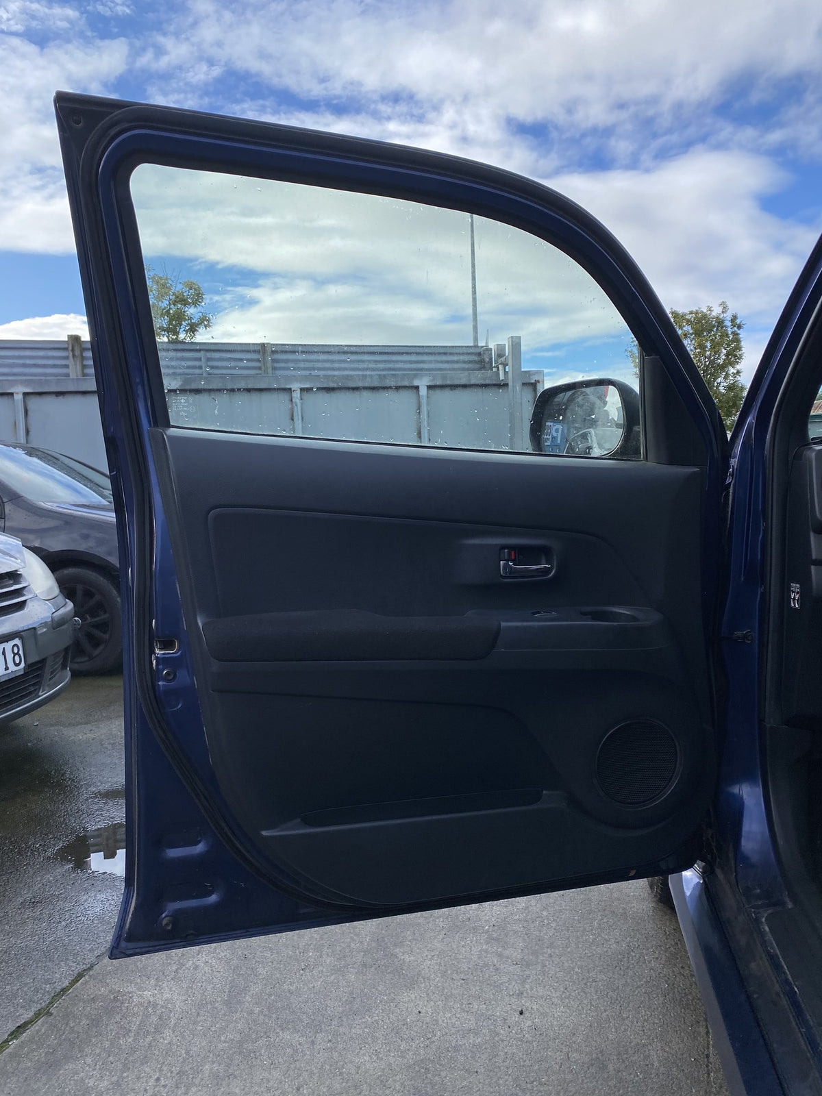 2007 Daihatsu Materia  Dismantling For Parts