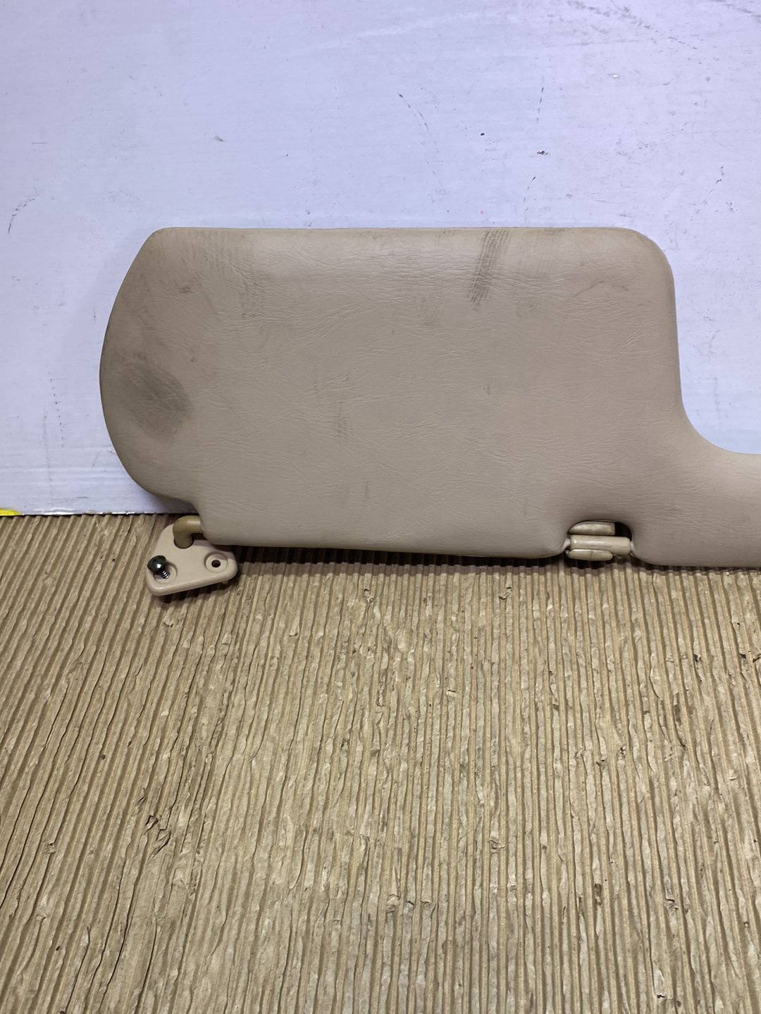 2004 Nissan Bluebird- Right Sun Visor PN: see photos