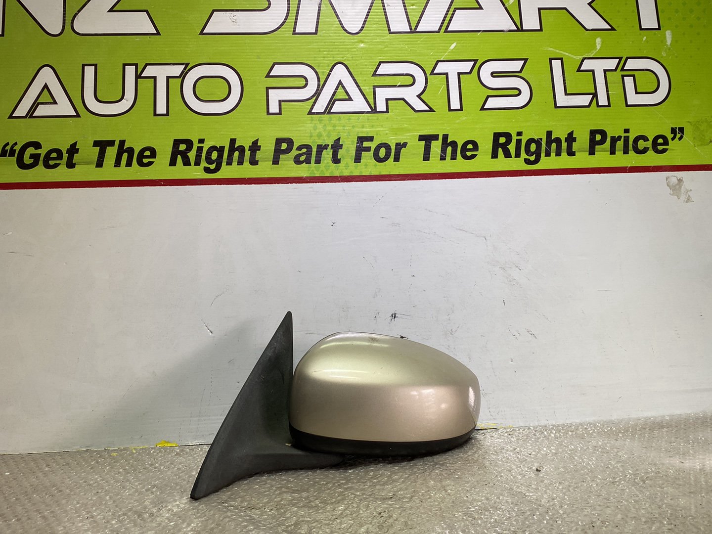 2007 Nissan Bluebird- Left Door Mirror PN: 5 wires