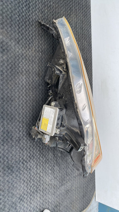 2008 Mitsubishi Outlander - Left Headlight