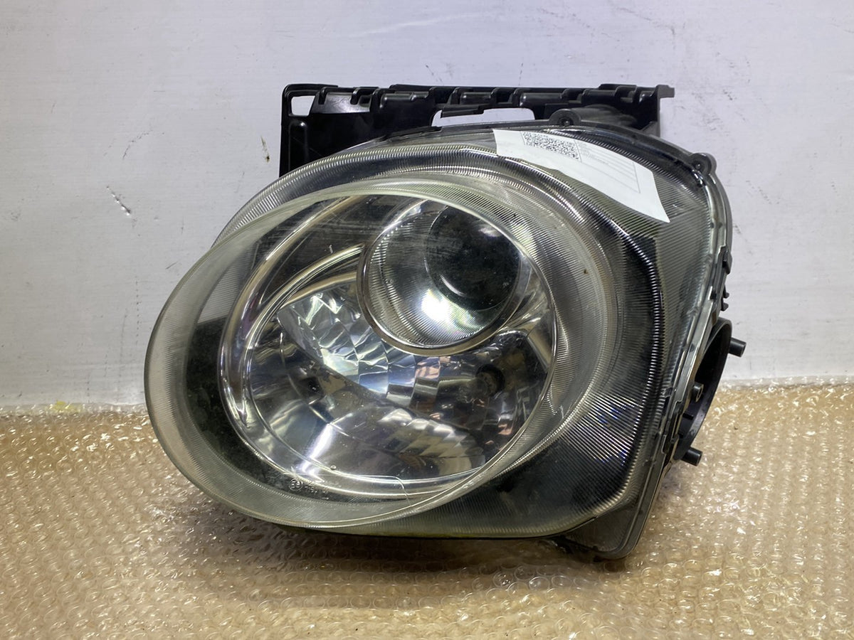 2016 Nissan Juke YF15 - Left Headlight PN: 260603YM0A