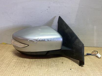 2015 Nissan Bluebird TB17 - Right Door Mirror PN: 9 wires