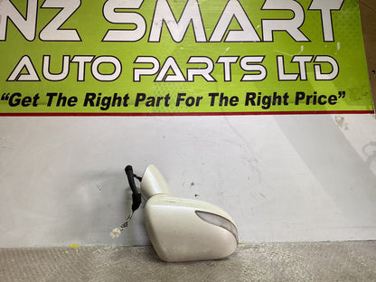 2005 Honda Fit- Right Door Mirror PN: 7 wires