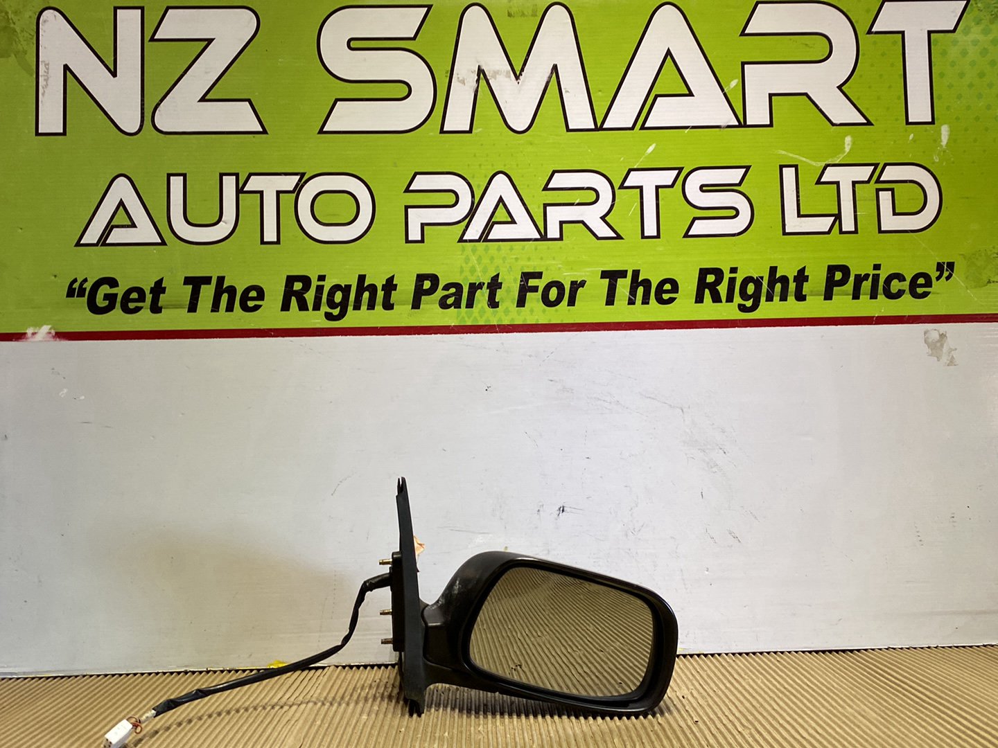 2005 Toyota Corolla- Right Door Mirror PN: 5 wires