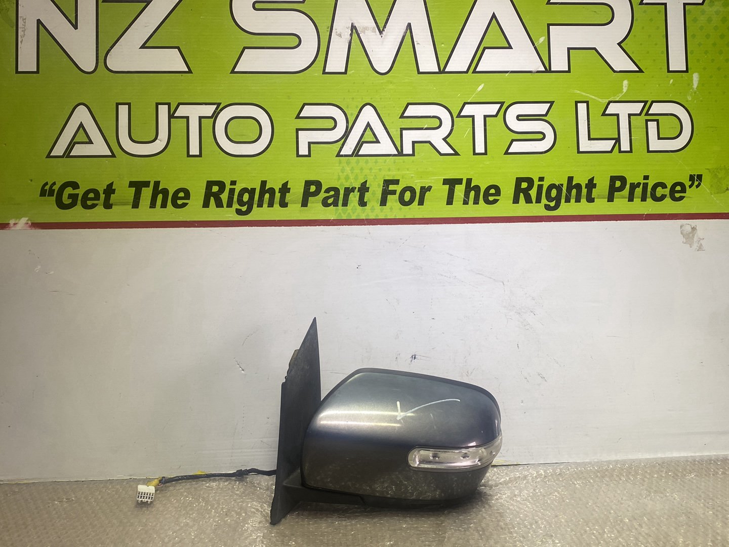 2007 Mazda CX-7- Left Door Mirror PN: 7 wires