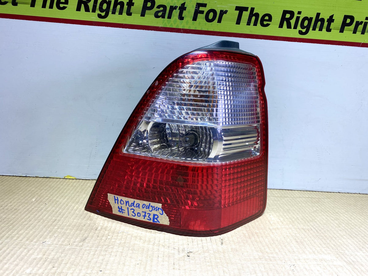 2002 Honda Odyssey - Right Taillight PN: P0711