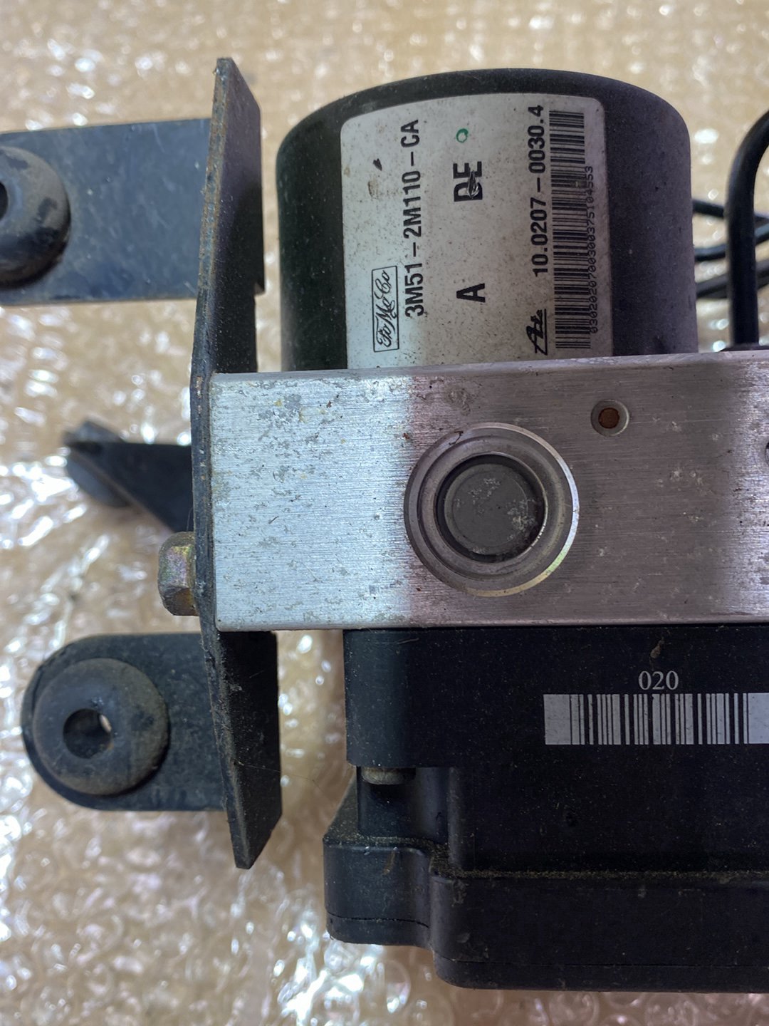 2005 Mazda Axela - ABS Pump PN: BVSN437AZD