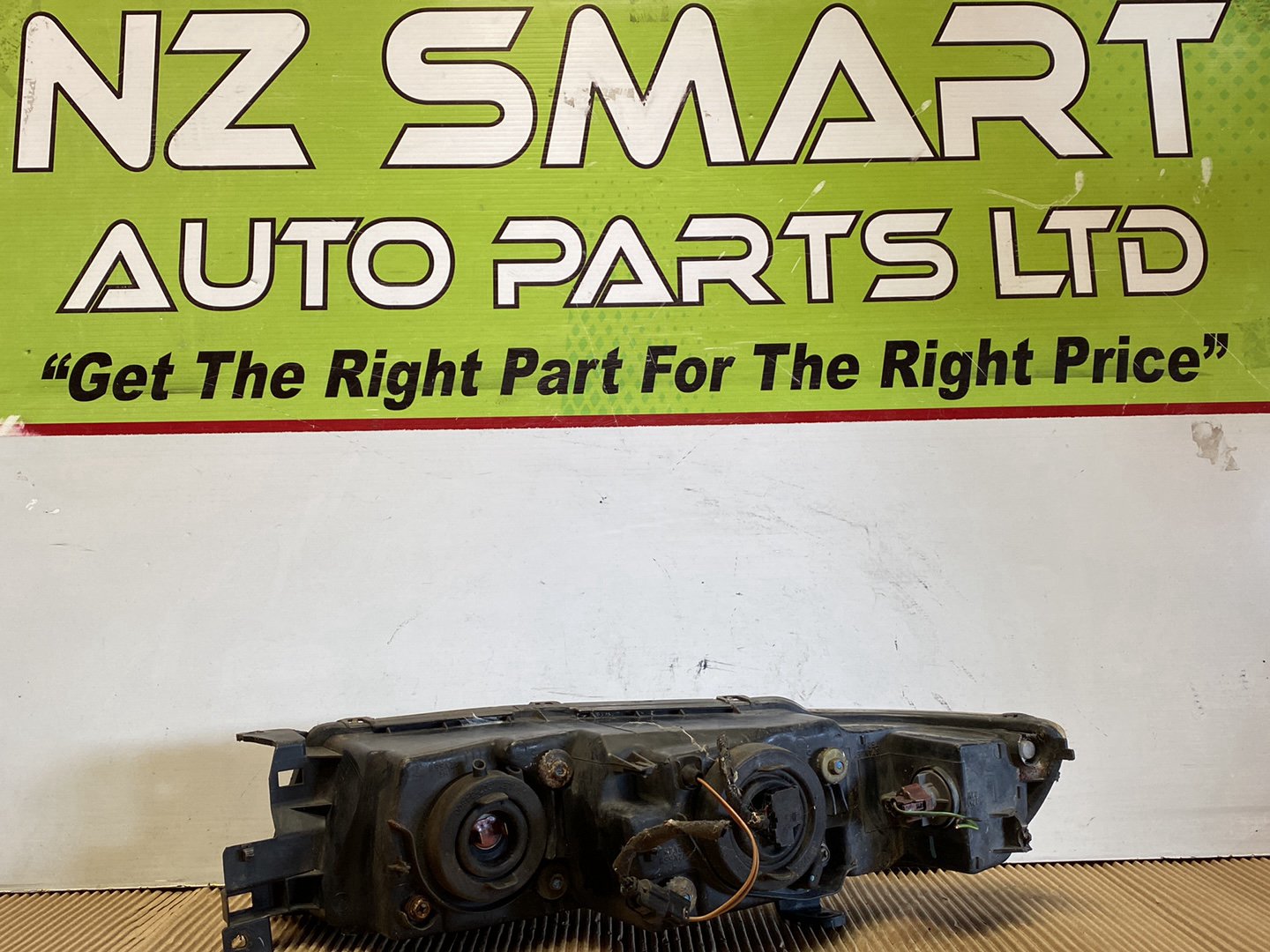2002 Mitsubishi Galant- Right Headlight PN: see photos